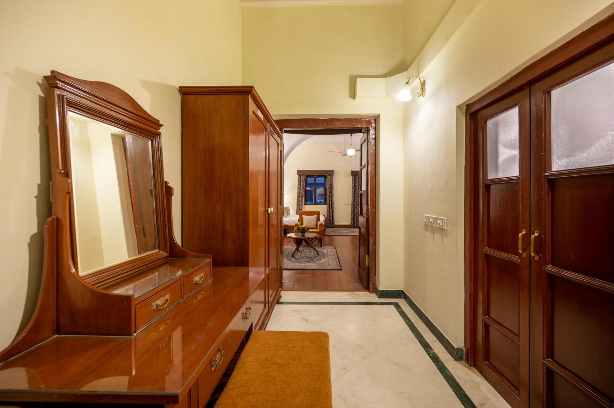 Umed Bhawan Palace, Kotah エクステリア 写真